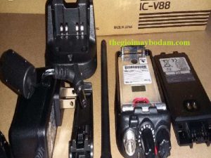 trọn bộ Icom IC-V88